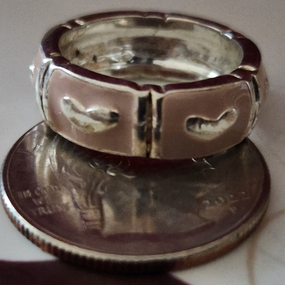 Ring - Picture 2 of 4